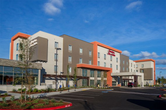 Vancouver-Hampton-Inn-&-Suites-1