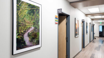 OregonHeartCenter_PatientHallway