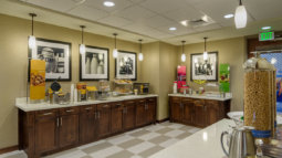 lenity-architecture-hampton-inn-vancouver-2