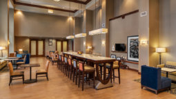 lenity-architecture-hampton-inn-vancouver-5